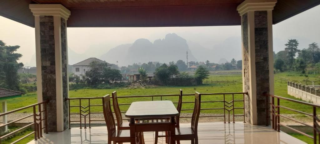 Vang Vieng Garden Resort Екстер'єр фото